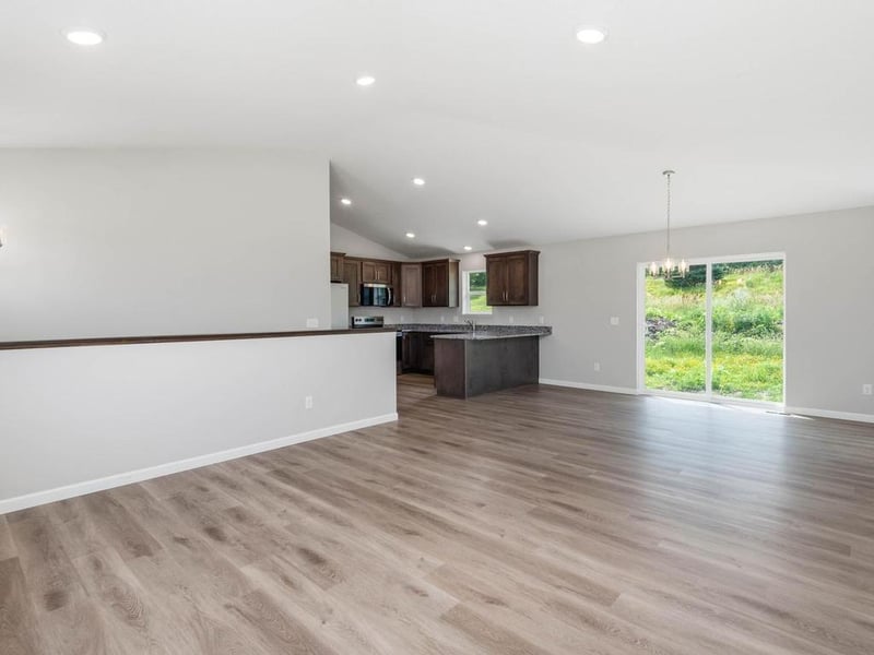 913 Harvest Dr SW, Lonsdale, MN 55046