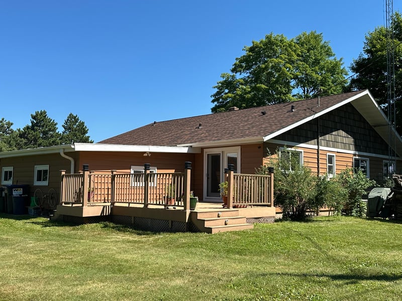 E910 Cedar Rd, Eau Claire, WI 54701