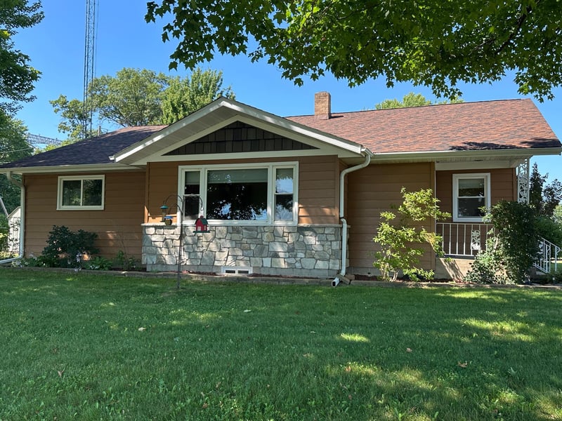 E910 Cedar Rd, Eau Claire, WI 54701