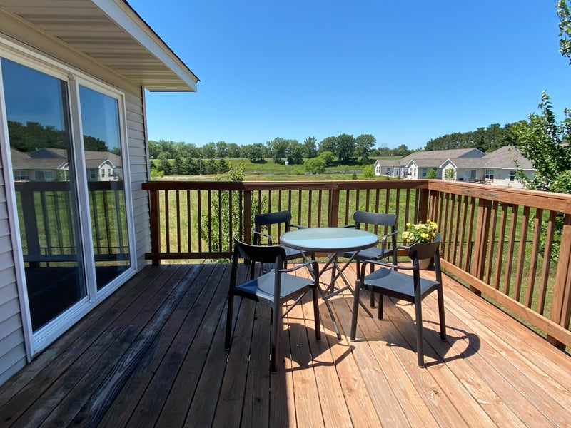 1404 Meadow View Dr, Princeton, MN 55371
