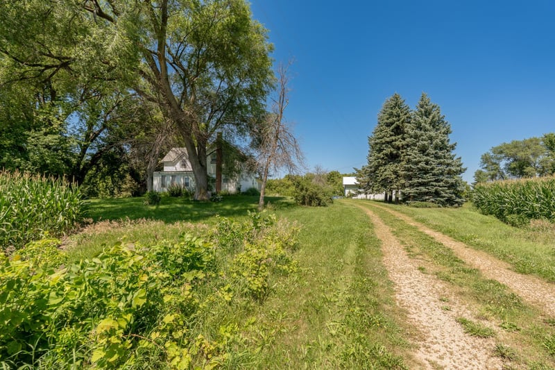 1360 190th St E, Jordan, MN 55352