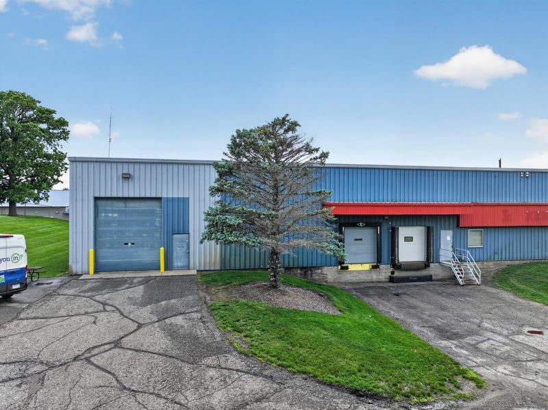 1202 Sun Ridge Dr, Saint Cloud, MN 56301