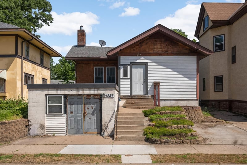 1257 7th St E, Saint Paul, MN 55106