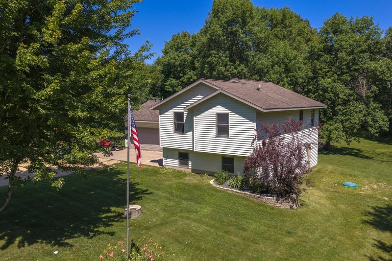 1805 93rd Ave, Dresser, WI 54009