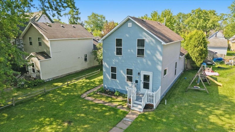 2114 E 6th St, Superior, WI 54880