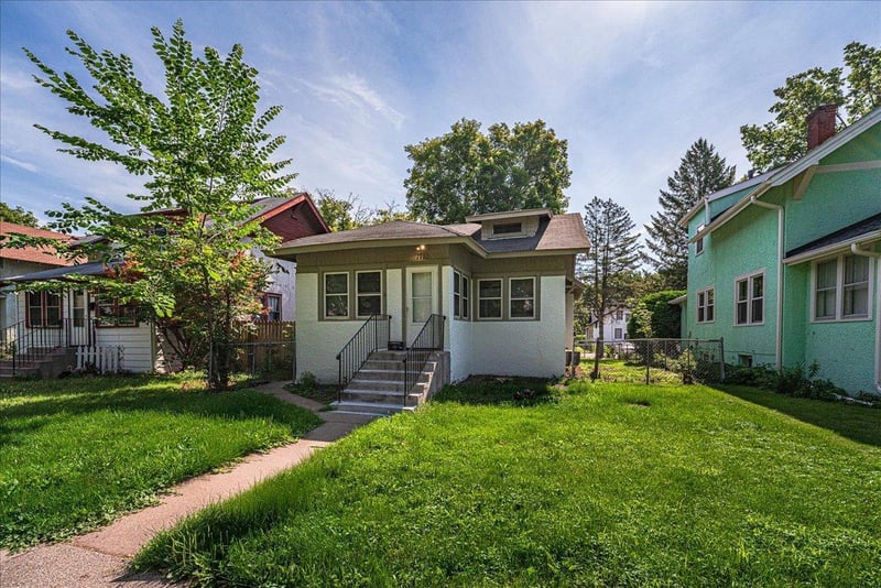 1710 N Newton Ave N, Minneapolis, MN 55411
