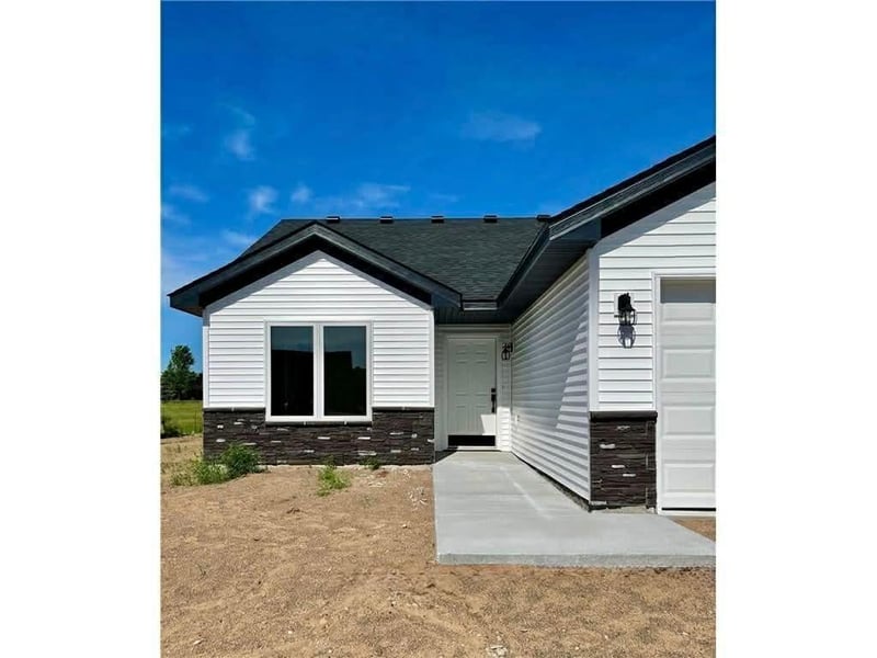 250 Spring St, Osceola, WI 54020