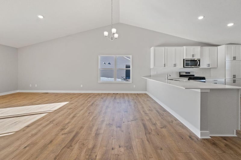 1656 Shasta Dr, Shakopee, MN 55379