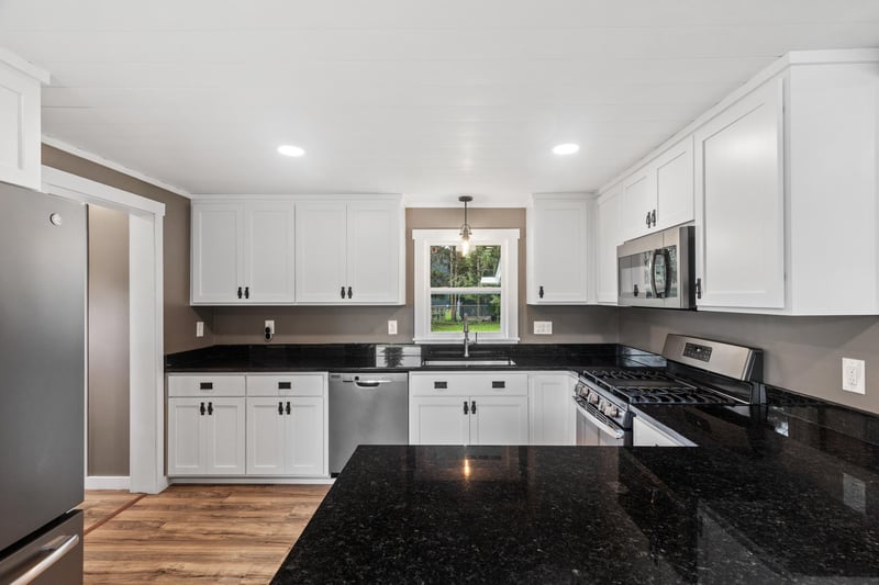 8974 210th St W, Lakeville, MN 55044