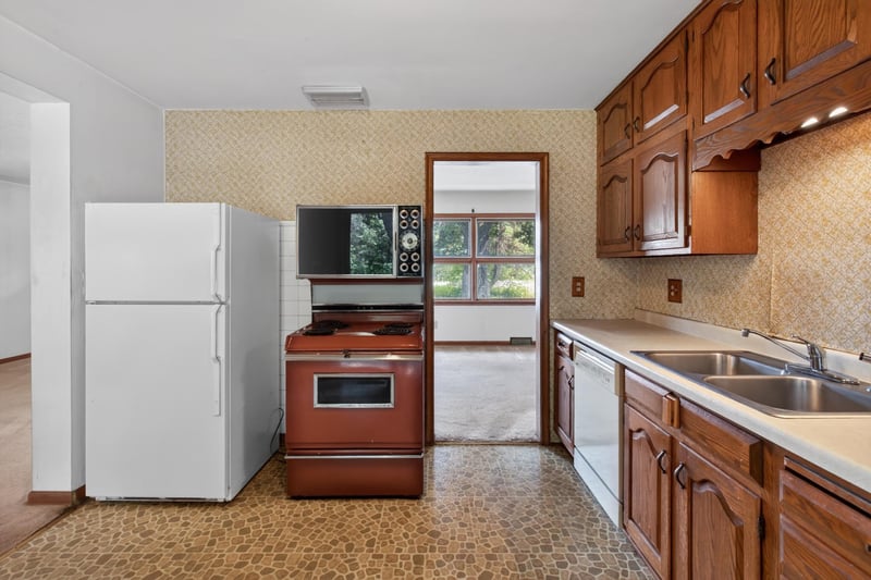 1312 Winnetka Ave N, Champlin, MN 55316