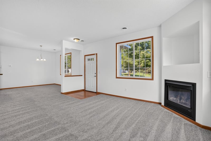 17173 Monroe St NW, Elk River, MN 55330