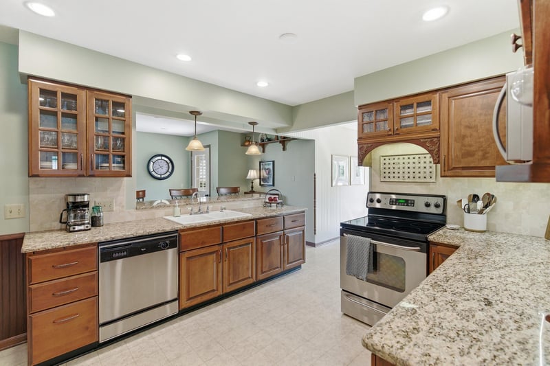 220 North St E, Amboy, MN 56010