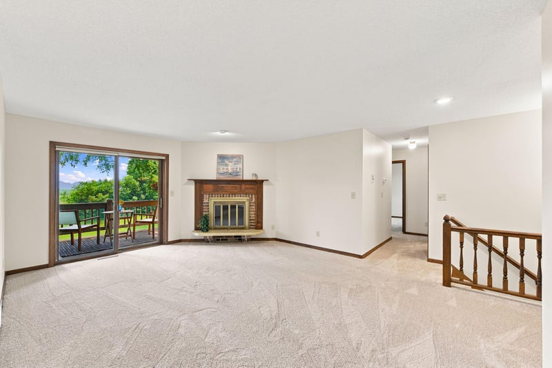 4254 Oakmede Ln #87B, White Bear Lake, MN 55110