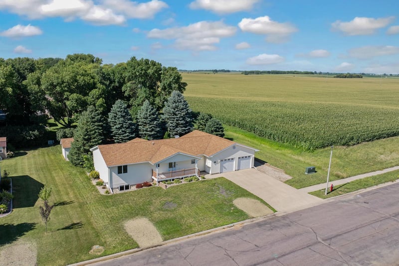 1315 Adams Ave, Fairmont, MN 56031
