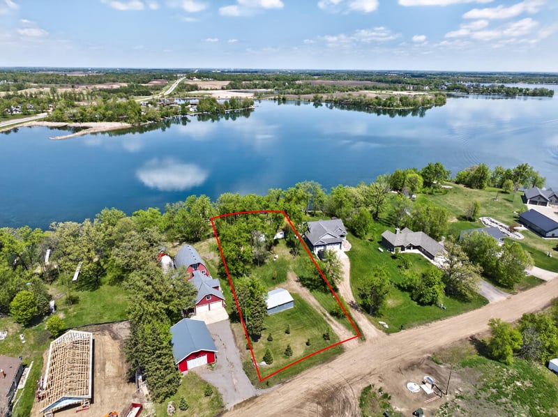 633 Cihlars Point Cir SW, Alexandria, MN 56308