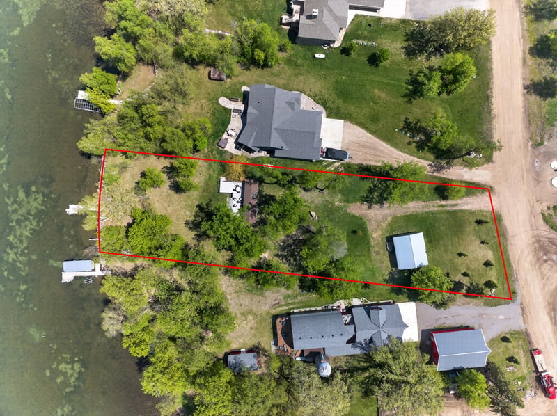 633 Cihlars Point Cir SW, Alexandria, MN 56308