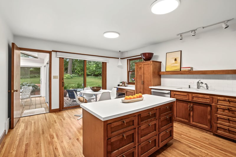 110 19th Ave SW, New Brighton, MN 55112