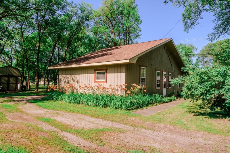 410 Snell Ave, Pine River, MN 56474