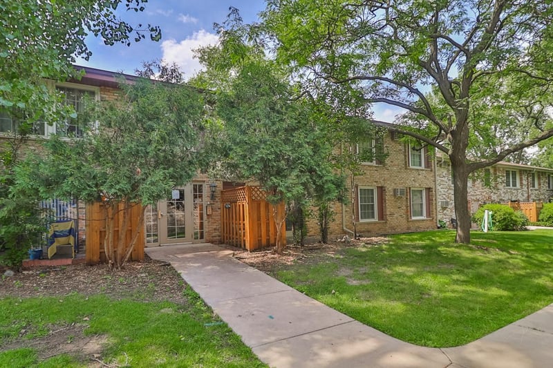 4648 Cedar Lake Rd S #3, Saint Louis Park, MN 55416