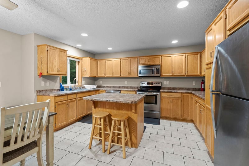 929 4th Ave E, Sartell, MN 56377