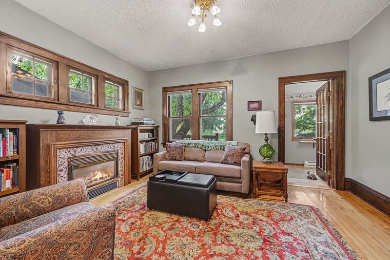 4641 Oakland Ave, Minneapolis, MN 55407