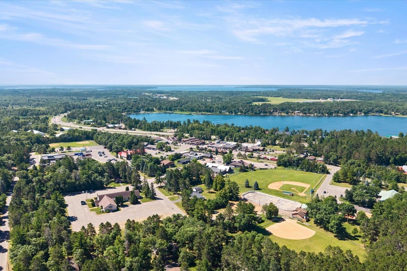 25615 Church St, Nisswa, MN 56468