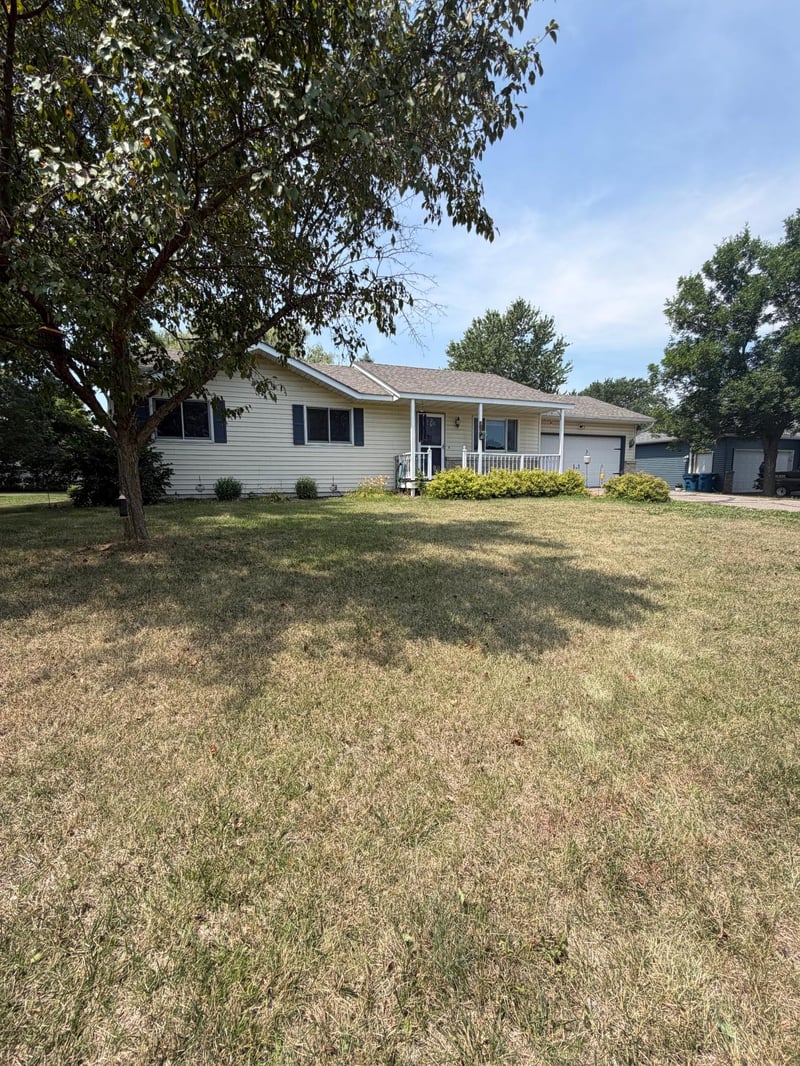 801 NE 2nd Ave, Saint Joseph, MN 56374