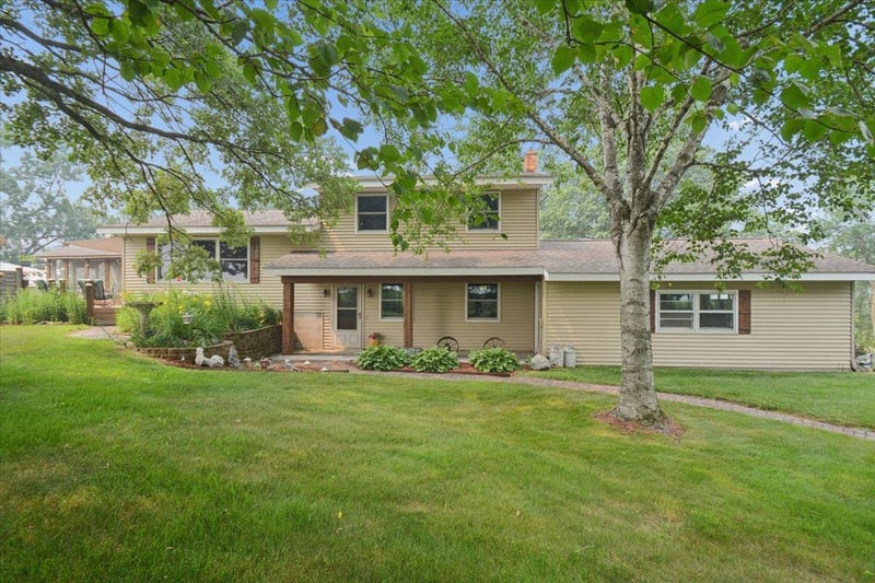 1200 301st Ave NW, Isanti, MN 55040