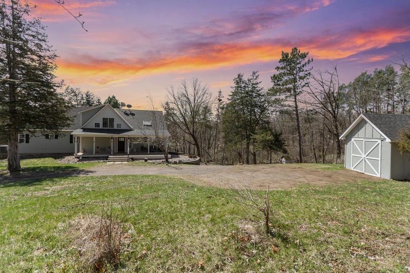 1342 Stagecoach Trl S, Afton, MN 55001