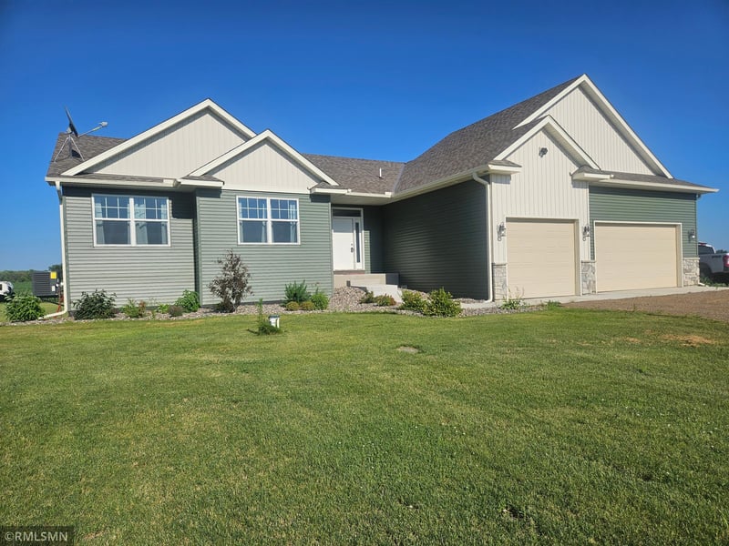 36731 Helium St NW, Dalbo, MN 55017