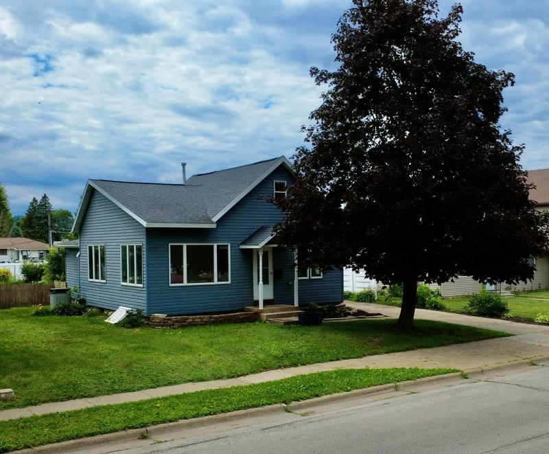 293 Orrin St, Winona, MN 55987