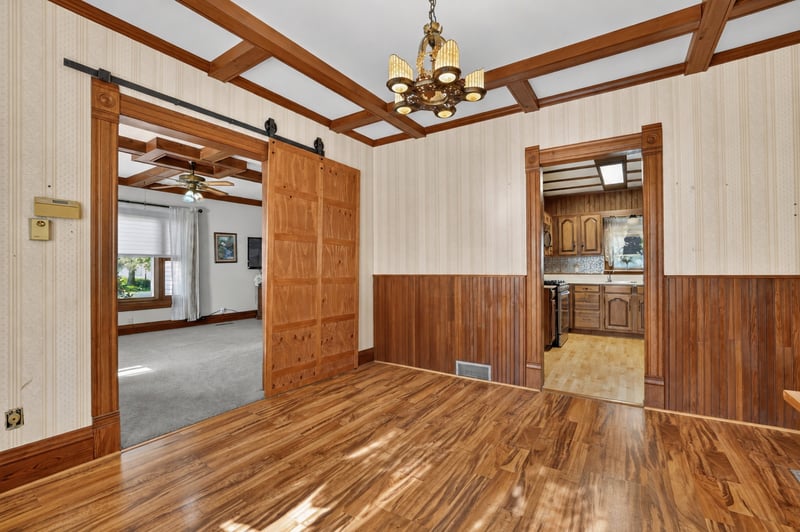 314 Arnold St, West Concord, MN 55985