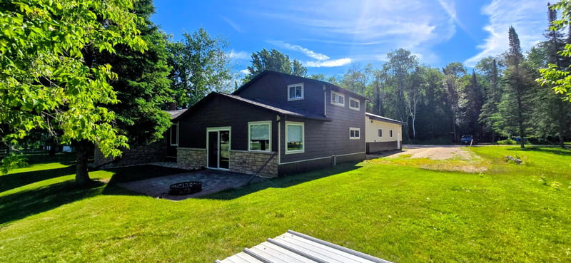 17251 East Pine Dr NW, Angle Inlet, MN 56711
