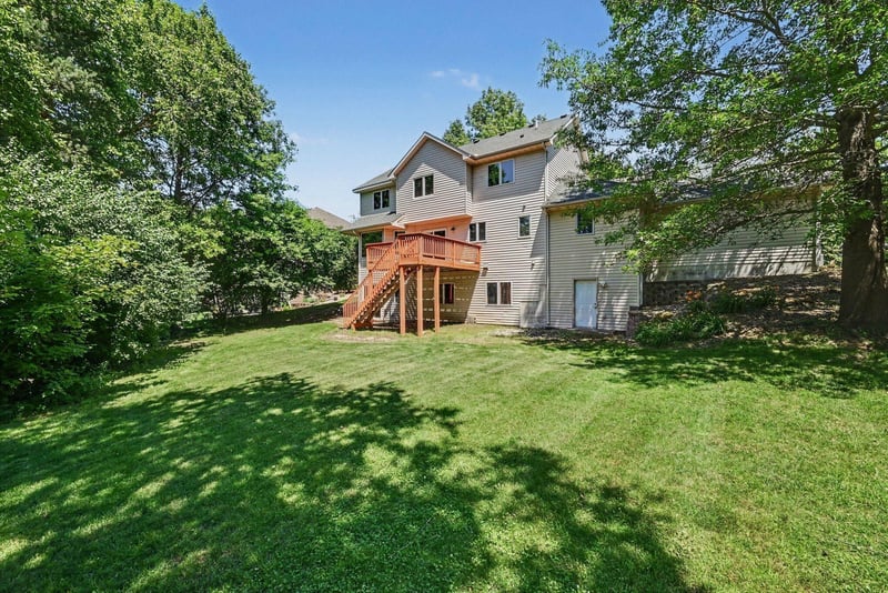 3850 Jamestown Curve, Woodbury, MN 55129
