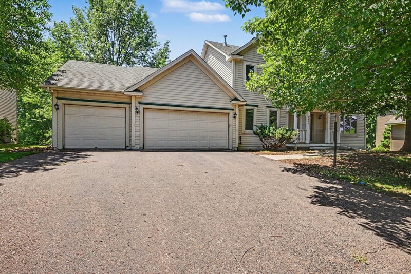 3850 Jamestown Curve, Woodbury, MN 55129
