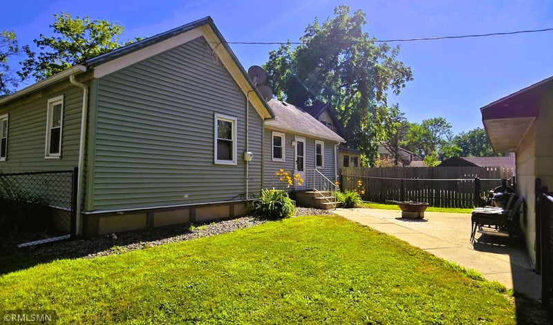 116 2nd St NE, Plato, MN 55370