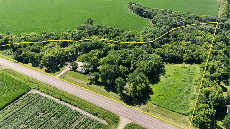 29499 390th St, Le Sueur, MN 56058