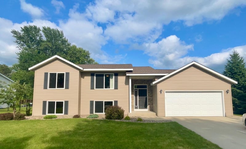 1905 20th St SW, Austin, MN 55912