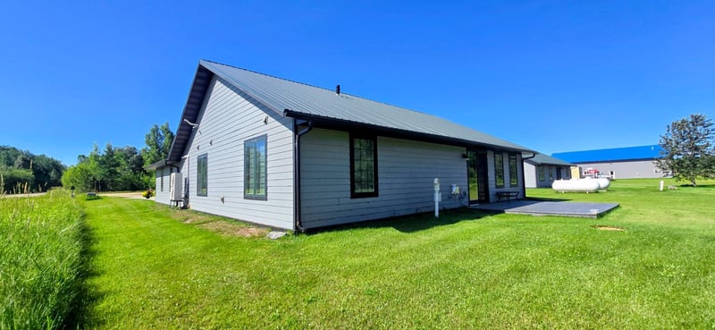 17668 Birch Dr NW, Angle Inlet, MN 56711