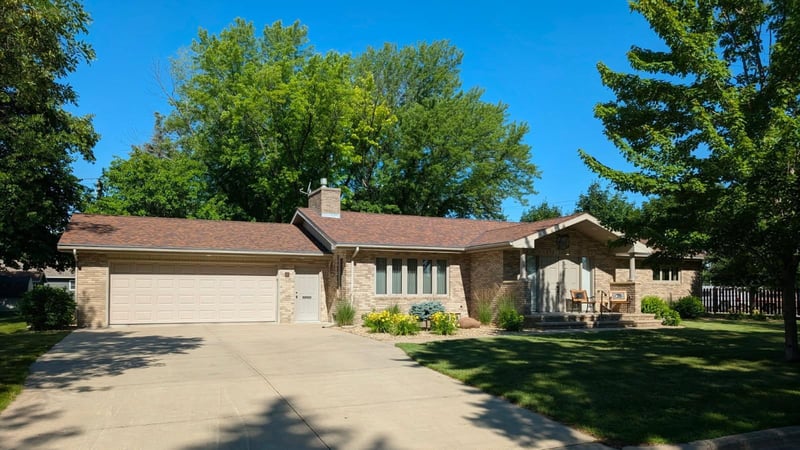 611 N 12th St, Montevideo, MN 56265