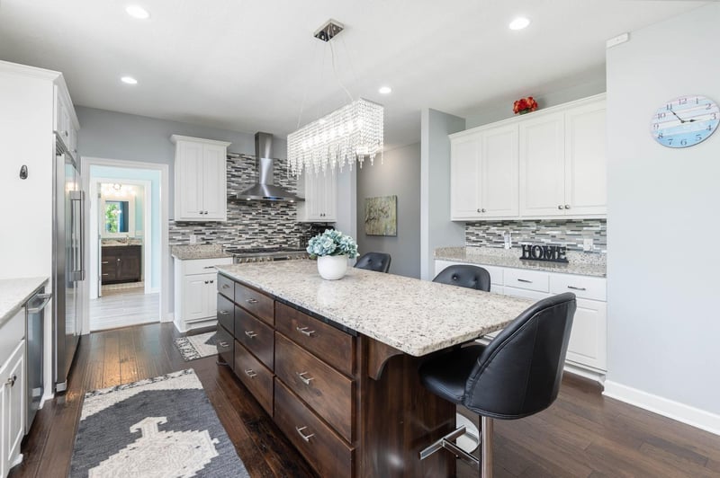 4650 Vinewood Ln N, Plymouth, MN 55442
