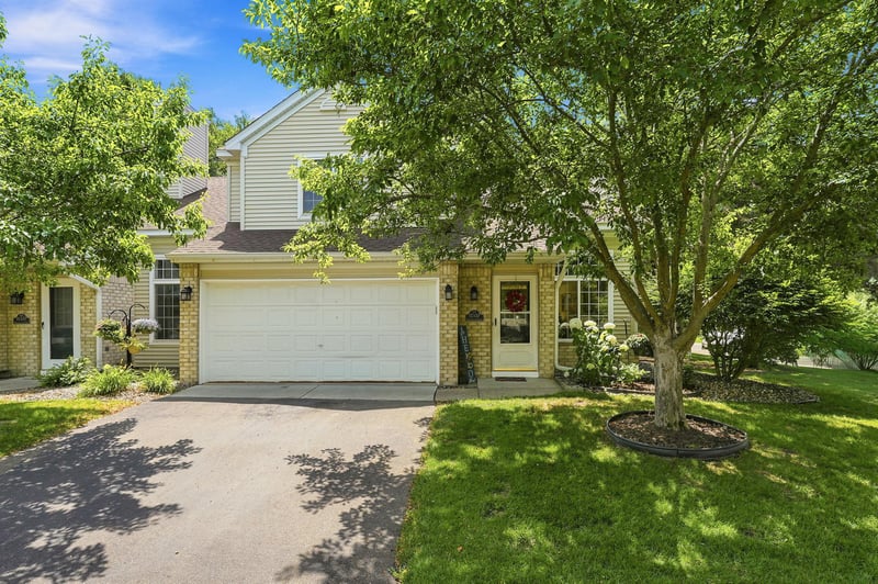 15337 Greenhaven Ln #101, Burnsville, MN 55306