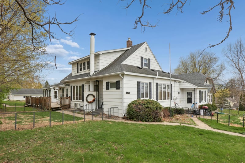 240 Washington St, Holdingford, MN 56340