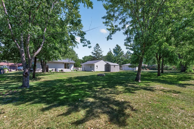 138 106th Ave NW, Coon Rapids, MN 55448