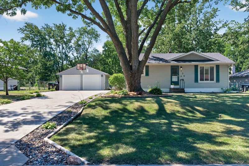 138 106th Ave NW, Coon Rapids, MN 55448