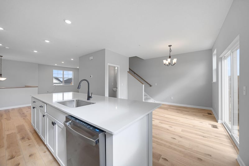 10364 Birchwood Cir, Victoria, MN 55318