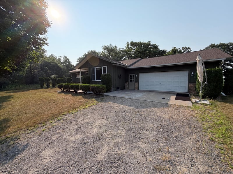 19779 Iris Rd, Royalton, MN 56373