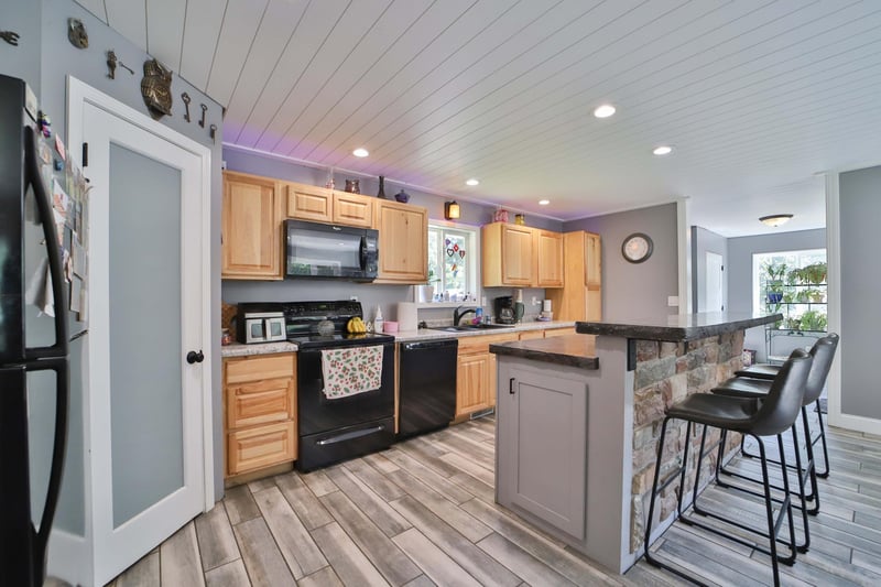 1040 Big Bear Trl SW, Brainerd, MN 56401