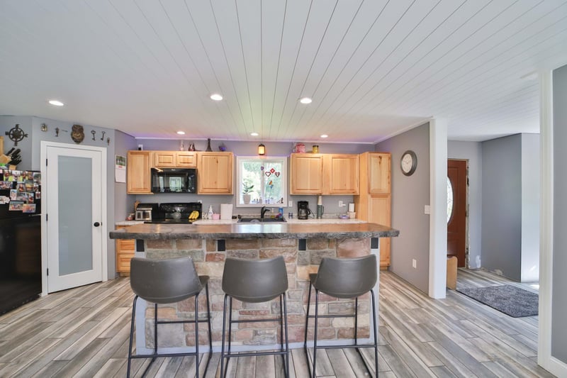 1040 Big Bear Trl SW, Brainerd, MN 56401