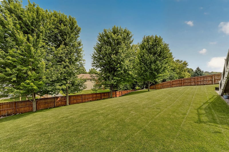 2721 Boulder Ridge Dr NW, Rochester, MN 55901